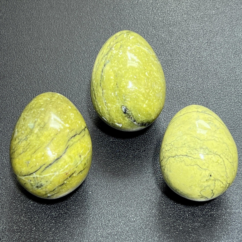 Green Serpentine Crystal Egg Carving